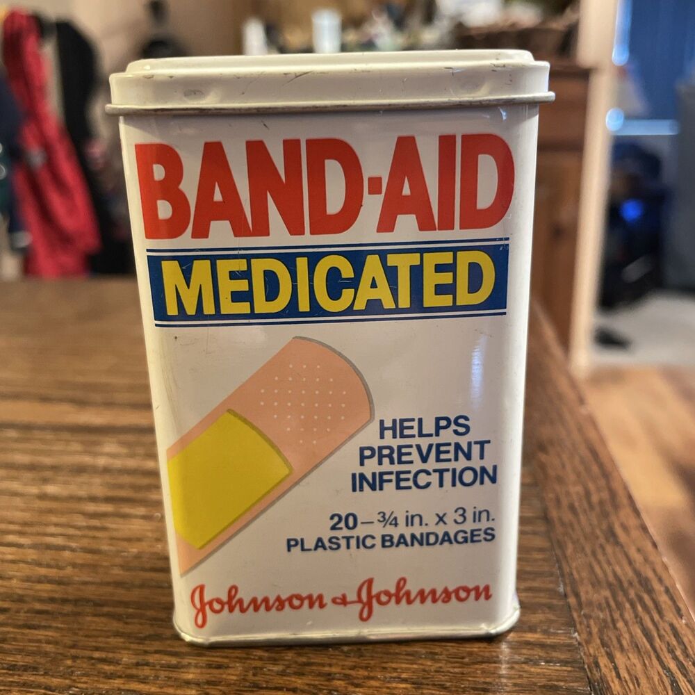 Vintage Band-Aid Brand Medicated band aid 20 sterile j&j Tin ONLY